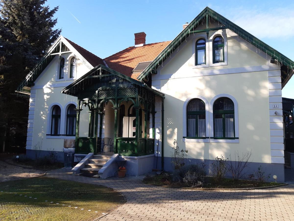 Szalay Villa 베스프렘 외부 사진
